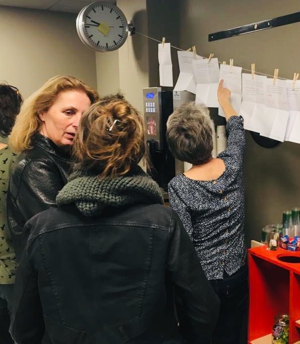KringUCK's tweet photo. Praten over begrijpelijke taal is mooi, maar dan zelf begrijpelijk schrijven. Allemaal aan de slag! Tijdens gezamenlijke vakbijeenkomst #KringUCK en #Tekstnet https://t.co/qRat5cSTTT