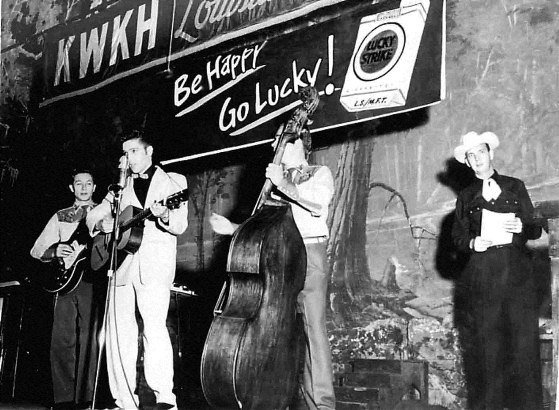 Brilliant pictures of Elvis from the Past - epphany.com/site/post/429?…