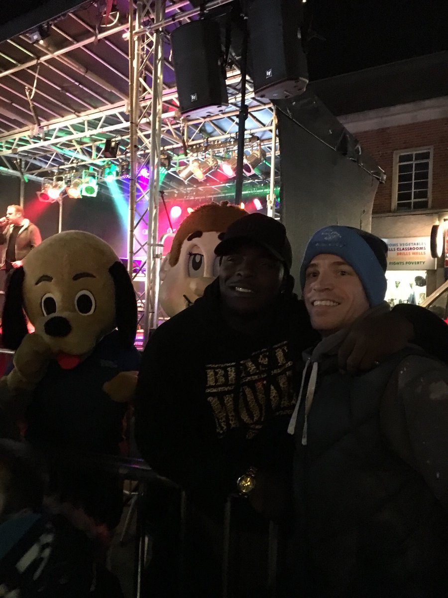 emeeking18's tweet photo. @daRealAkinfenwa Are you free on Friday 17th May and want to give these kids a surprise of their life? We have our first U7s team football presentation and thought it would be a wonderful but crazy idea to see if you could somehow make an appearance and hand out a trophy or two🙏🏼 https://t.co/tgIHjQk1UO