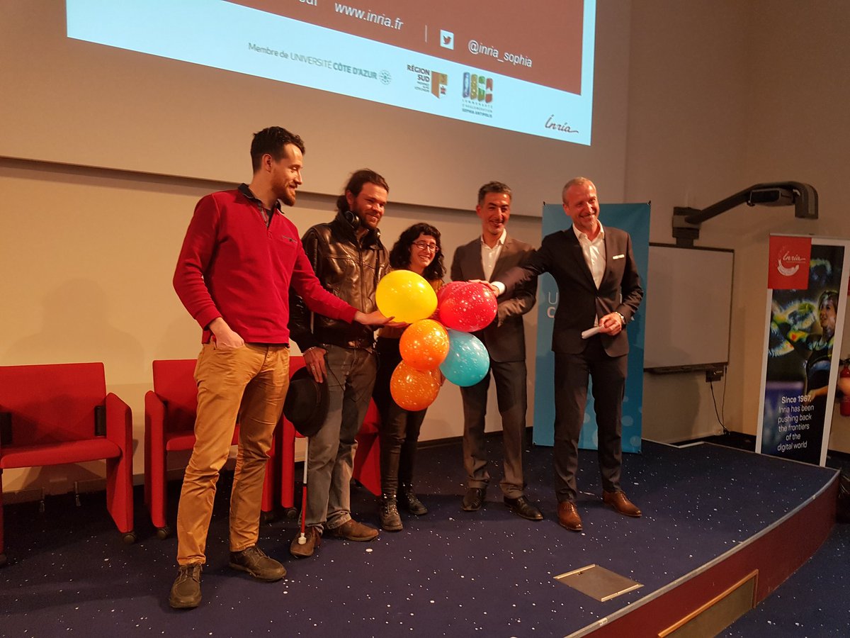 AgnesCortell's tweet photo. #inriatech @DavidSimplot  "Notre défi: monter en puissance pour pouvoir répondre aux besoins des entreprises grâce aux équipes du service transfert innovation et partenariat du centre @inria_sophia et du centre de référence défi du numérique @uca_research https://t.co/FEoJ5xe7vJ