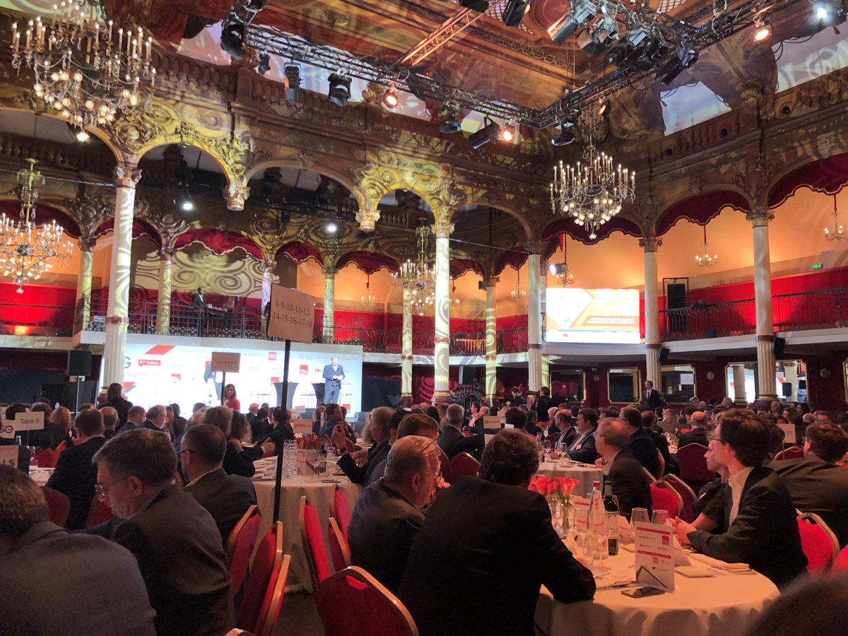 laurentdenuit1's tweet photo. #Galasupplychain : salle comble pour le dîner de gala réunissant tout les décideurs de la Supply Chain ! #OracleCloud https://t.co/JZjvm968iU