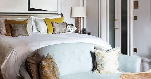 HALTTravel's tweet photo. In its heyday, London’s Cadogan Hotel was a hub for socialites and artists. When Belmond purchased the Chelsea property, the aim was to restore the classic glitz while infusing the property with contemporary appeal. Take a look: https://t.co/3BHSlVqJ2B  #virtuosotravel https://t.co/4YYjen30PM