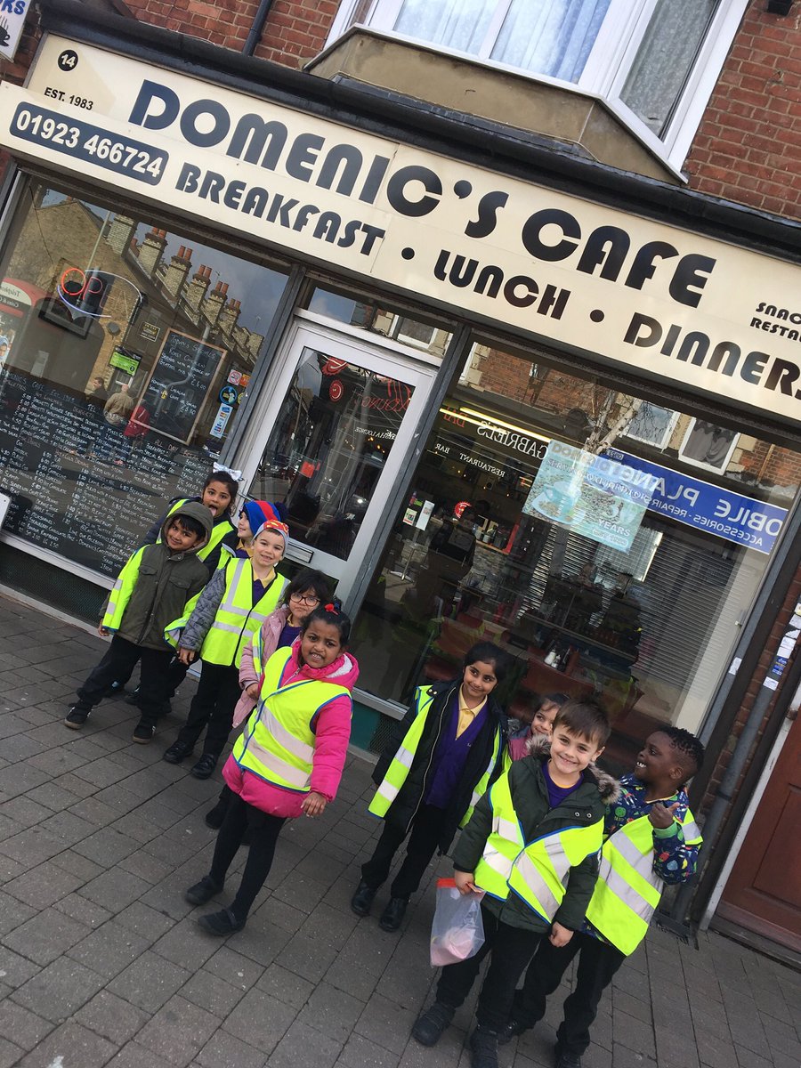 MissLaneLHS's tweet photo. A few pictures from today’s trip to the cafe for toast and juice! 😊🍞🍽🥛 @HeadLHS @MissCampbellLHS https://t.co/jaNnBrr41a