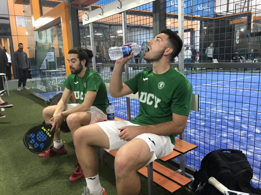 safd_ucv's tweet photo. #CEUPadel los chicos ganan el primer set 6/2!!💪🏽 Vamossss!!! @UCV_es https://t.co/HjdYnUXK2I
