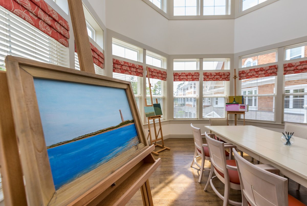 With #spring here we have a lot of events to look forward to right here at the Pinehills! Just one of the many perks of owning a 55+ home at Seton Highlands! Friday, April 5, 2019 5:00pm-7:00pm visit Laurelwood for their Spring Fine Arts Gallery Reception pinehills.com/events/laurelw…