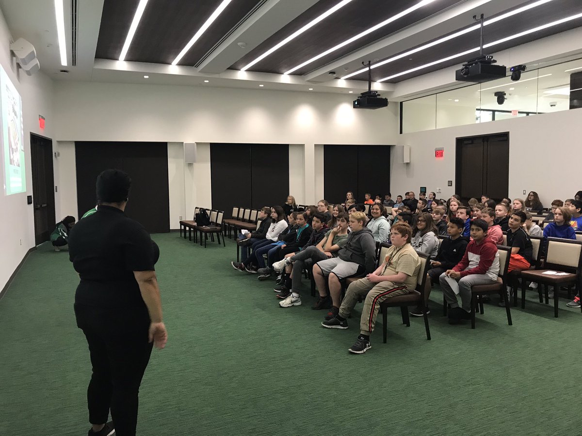 mistereversole's tweet photo. Hoover 6th grade tours the UNT Campus #AzleISDWay @HooverElemAzle @azleisd https://t.co/mssQmvvMHF