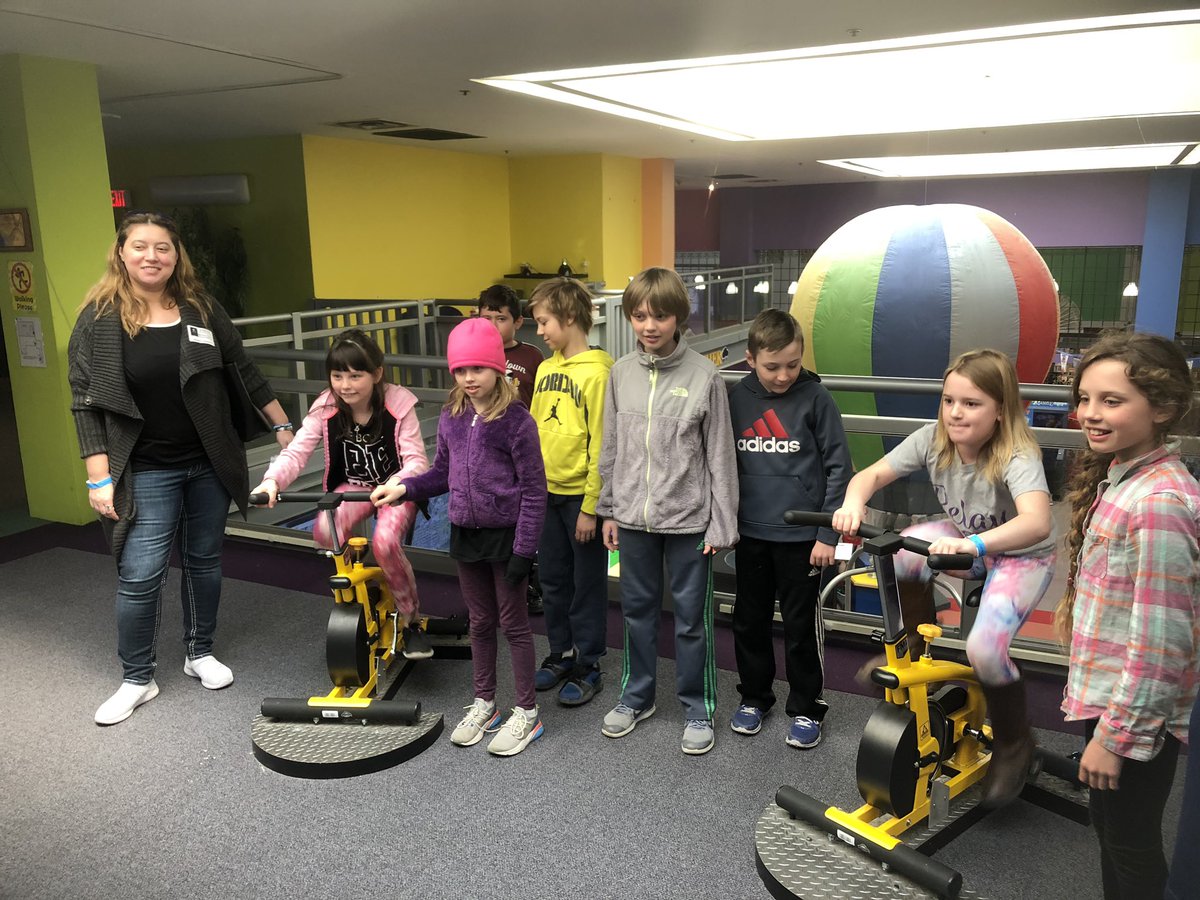PaulSolarz's tweet photo. Had a great time at the @SciTechMuseum in Aurora. Everything was hands-on, the kids were SO amazingly excited the whole day, and they might have even learned a few things! :) So fortunate to have these opportunities!

#LearnLAP #4thchat #5thchat #d25ItsPersonal #WGLeads https://t.co/eqDV4Pl74L