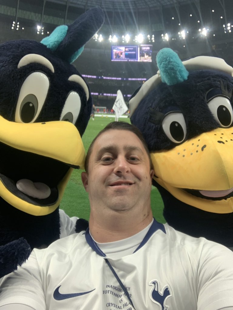 davidlbrown1983's tweet photo. One for the girls #TottenhamHotspurStadium #spurs #TottenhamHotspur #NoToRacism https://t.co/UjybdNhARJ