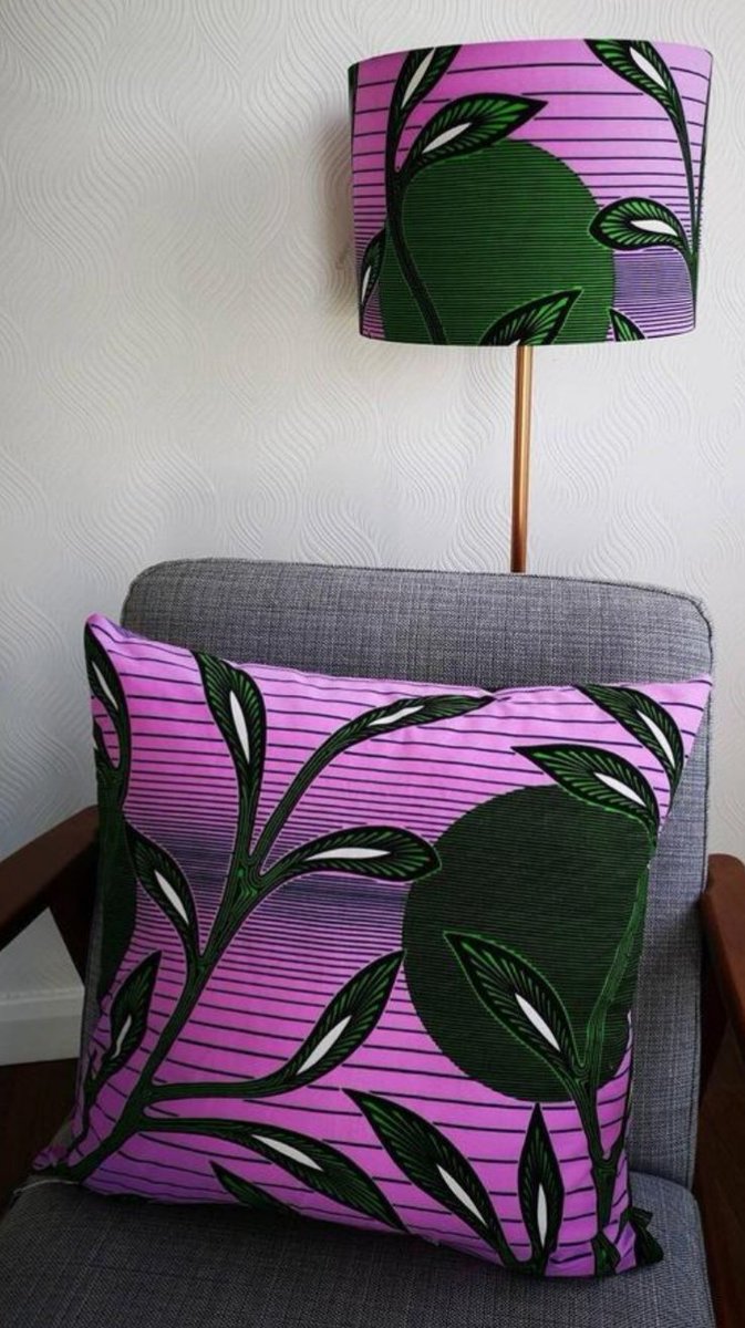 Bright and bold 💚 pink and green African wax lampshade and cushion covers to cheer up your day. See shop for details.
#africanwaxprint #africanwaxfabric #lampshadesforsale #etsyseller #stylishinteriors #brightinteriors