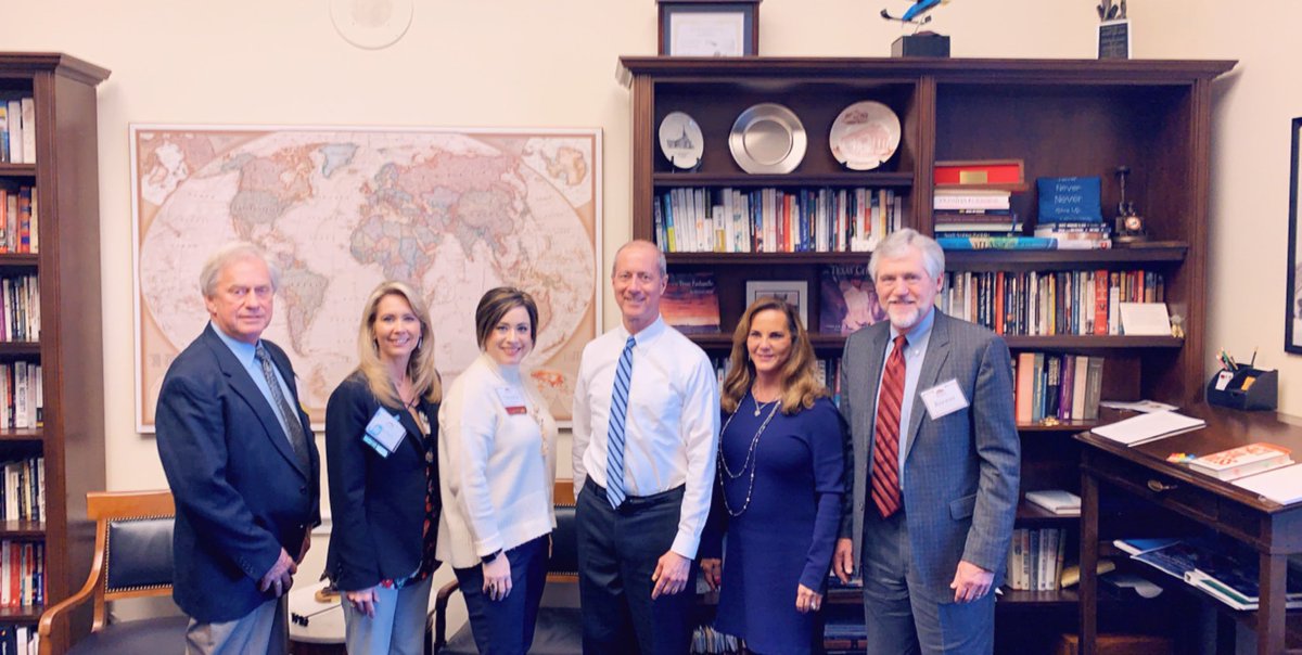 TAHCH's tweet image. Our TAHC&amp;amp;H advocates are getting to talk to legislators and give a voice to the #HomeCare &amp;amp; #Hospice industries. They are bringing to light the issues that will impact the future of millions. #SparkingChange #MarchOnWashington #Advocate