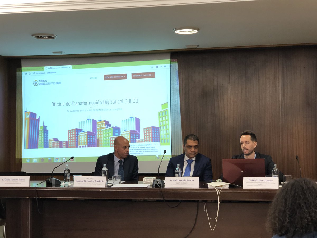 COIICO_'s tweet photo. @rpcudero, responsable de la #OTD, explica el funcionamiento y los servicios de la Oficina de #transformacióndigital del @COIICO_
Toda la info en https://t.co/gfANwMxpNE https://t.co/mEpWLrbMzC