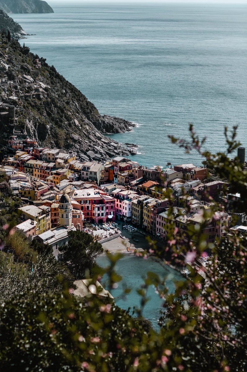 mxna0x's tweet photo. Not to be a beg or anything but I just uploaded part 1 of my Italy story on insta and I kinda spent a lot of time editing so yeah 
Insta: minae.jpg https://t.co/dNswGkaWq1