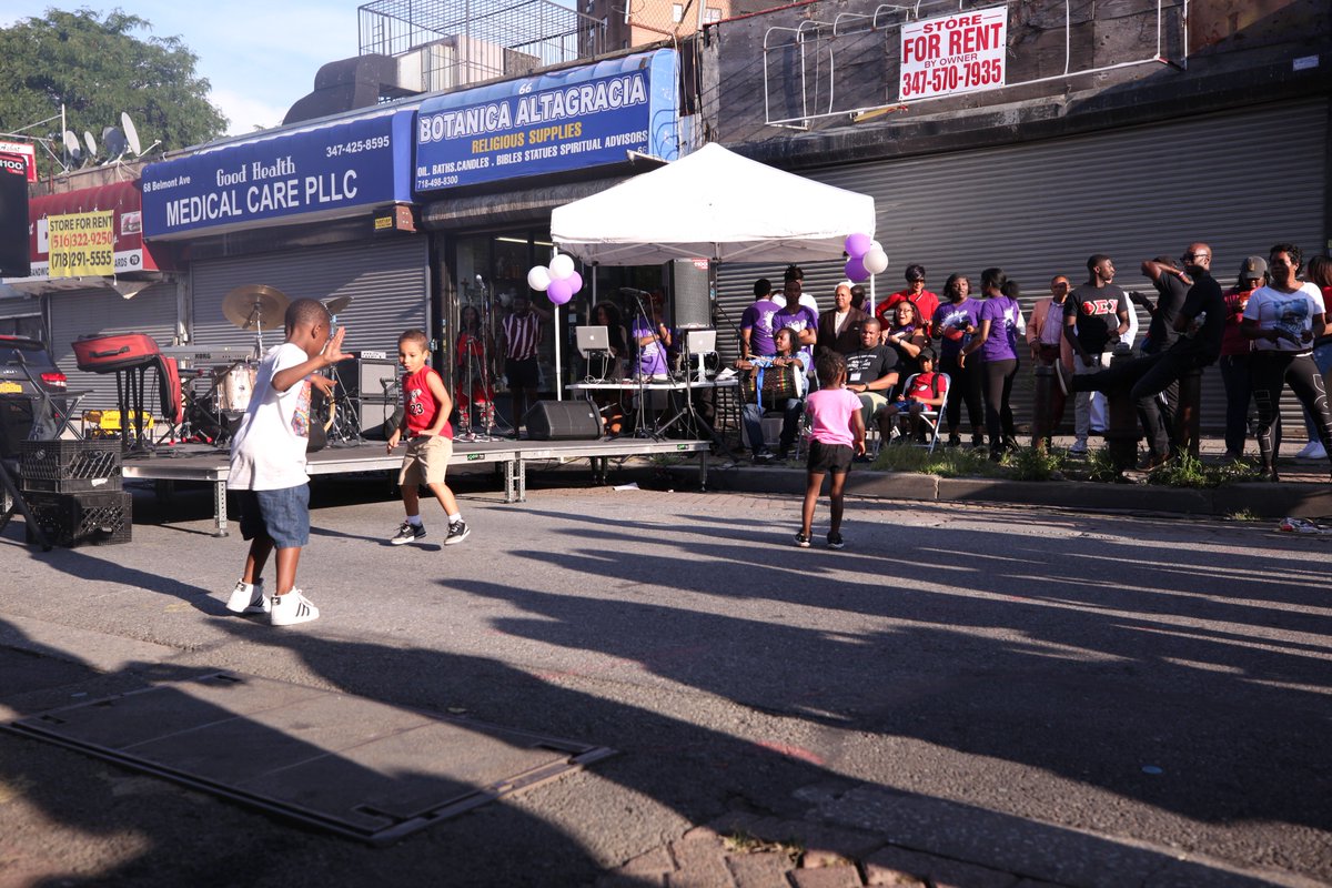 bcjc_brooklyn's tweet photo. Hey BCJC supporters 👋 so far we have raised $1,851 🎉 for the childcare co-op that we're launching and we have 9 days left to raise $4,149 to reach our goal of $6,000, so click the link to share and donate https://t.co/yQa7Ap7Ov6 💜 #SupportYES #Brownsville #BCJC #childcare https://t.co/IvWsaXswzL