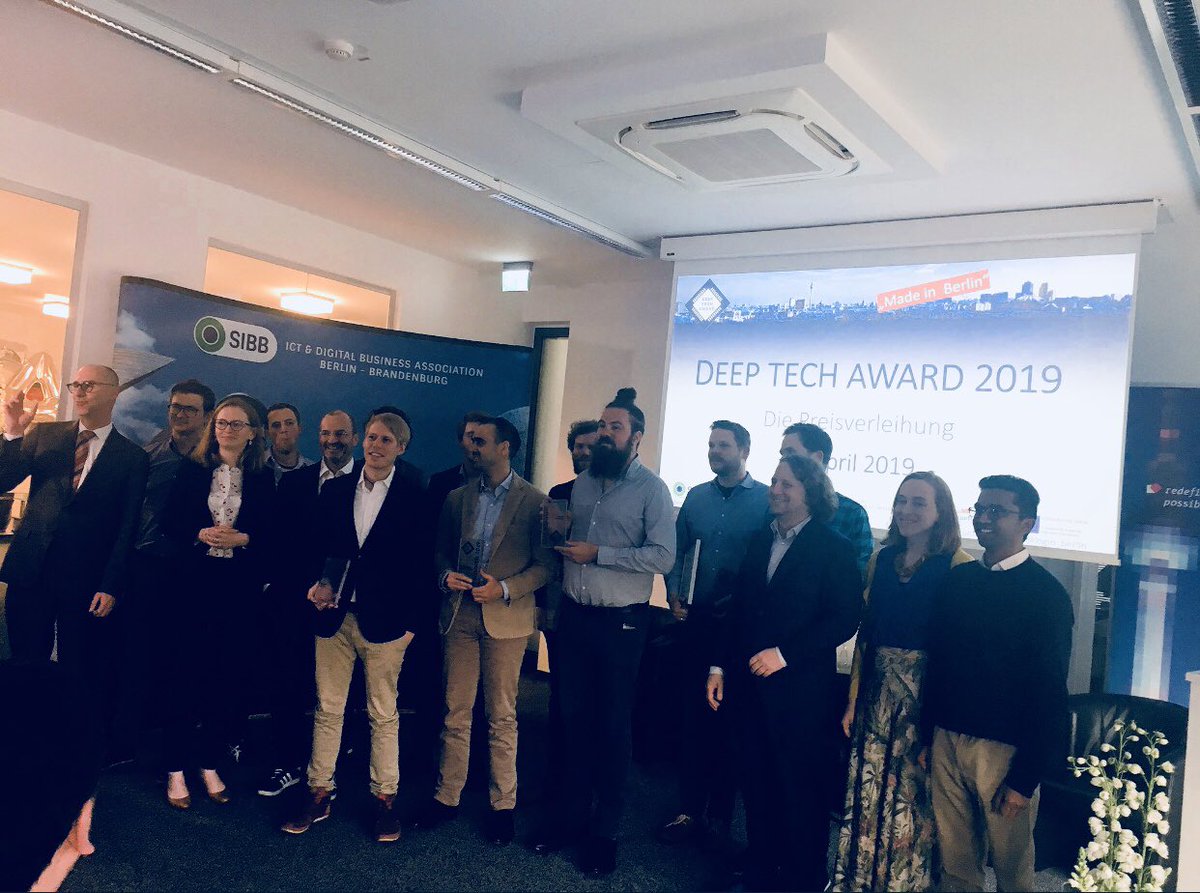 UhuraCreative's tweet image. Today we supported our client @ZukunftBerlin at the #DeepTechAward. Congrats to the winners! 🙌🏻💪🏻🥂 #deeptech #berlin #dta