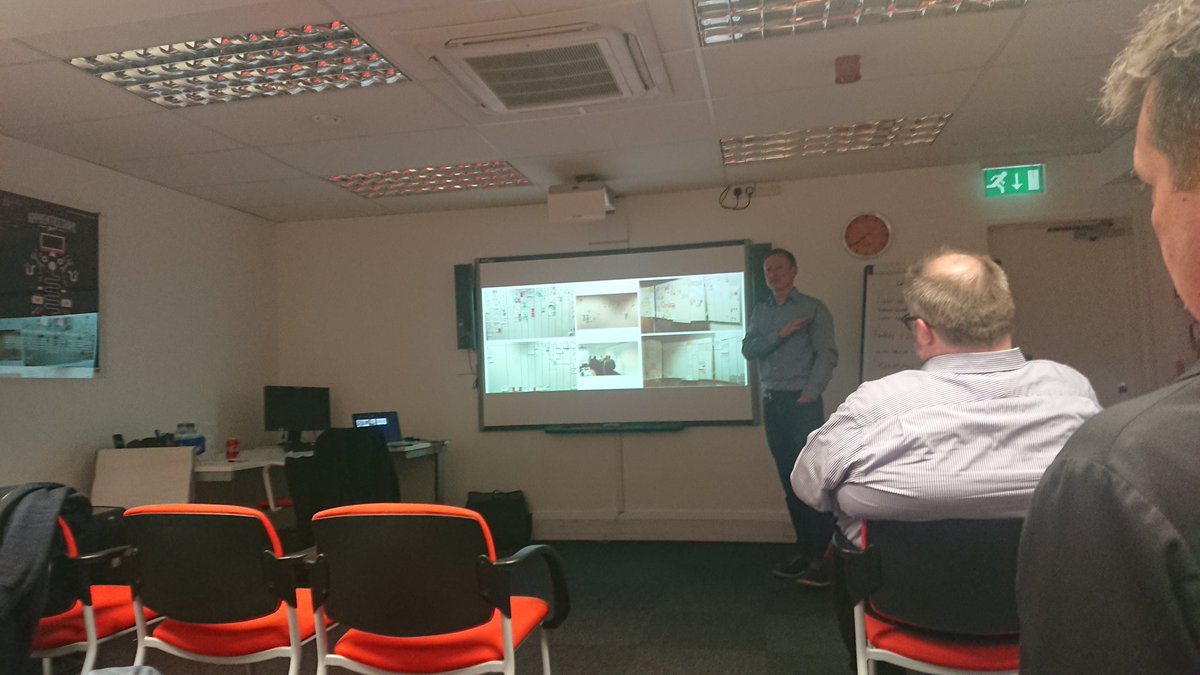 RozKTM's tweet photo. Great story of real prioritisation challenges from @turnermaround and guidance how to work on them #LeanAgileStockport #LAS_CDL https://t.co/gAVyCrqSaQ
