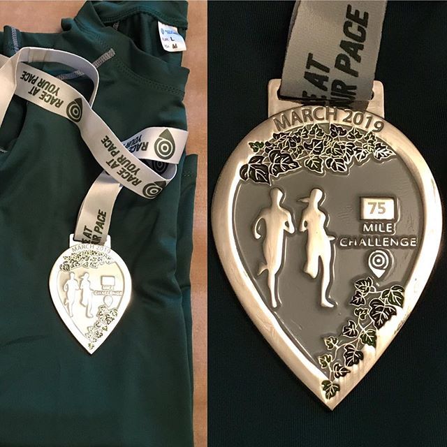 shepcrompton's tweet image. My reward for running over 75 miles in March #raceatyourpace75 #medal #compressiontop ift.tt/2FTqbUe