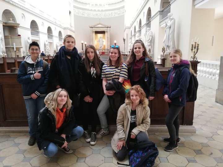 StDenisAnnonay's tweet photo. Notre délégation française en Suède était en excursion pour la journée à Copenhague avec tous les partenaires dans le cadre du projet Erasmus+ «New Voices of Europe » 🇪🇺🇫🇷🇳🇴🇸🇪🇩🇪🇧🇬🇮🇹#ErasmusPlus #erasmus #agenceerasmus #suede #lund @Ardeche_07 @EUErasmusPlus @gen_erasmus https://t.co/l54NoQI11k