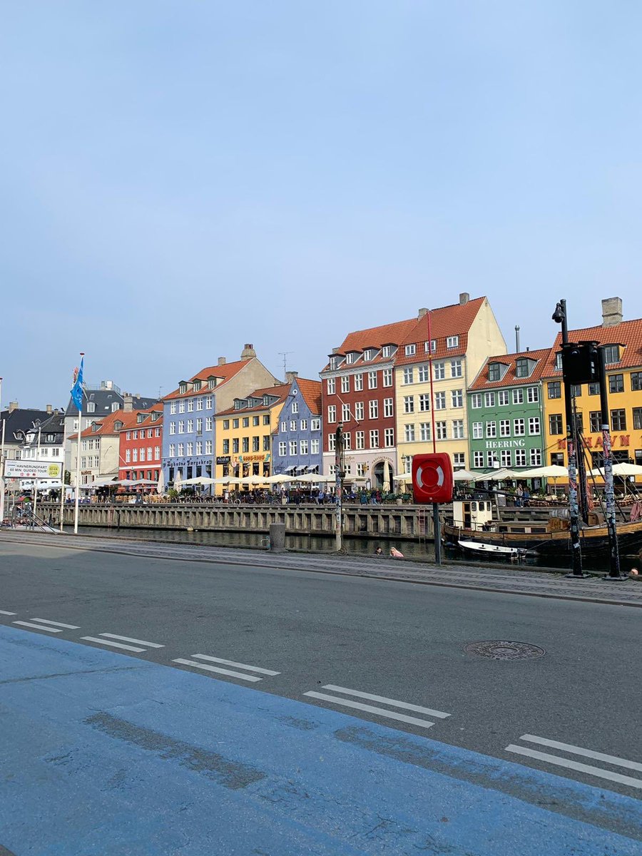 StDenisAnnonay's tweet photo. Notre délégation française en Suède était en excursion pour la journée à Copenhague avec tous les partenaires dans le cadre du projet Erasmus+ «New Voices of Europe » 🇪🇺🇫🇷🇳🇴🇸🇪🇩🇪🇧🇬🇮🇹#ErasmusPlus #erasmus #agenceerasmus #suede #lund @Ardeche_07 @EUErasmusPlus @gen_erasmus https://t.co/l54NoQI11k