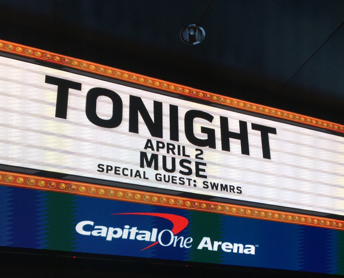 IzabelleMonique's tweet photo. Seeing @museband will always be an amazing experience. Feast for the eyes and ears! Holy Cow! That was awesome!! #muse #museworldtour #musedc #SimulationTheoryWorldTour #washingtondc https://t.co/0r5KWRePoY