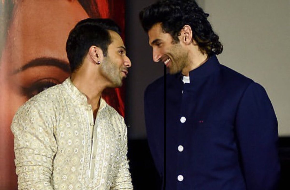 Bollylerinya's tweet photo. Kalank’ın bir tanıtımı daha yapıldı. İşte Kalank filminin güzel ailesinden gelen yeni fotoğraflar 📸 #AliaBhatt #VarunDhawan #SonakshiSinha #MadhuriDixit #SanjayDutt #AdityaRoyKapoor #Kalank #KalankTrailerLaunch #KalankTrailer #KalankTrailerIn2Days #KalankTrailerToday https://t.co/KlOZNtYpX0