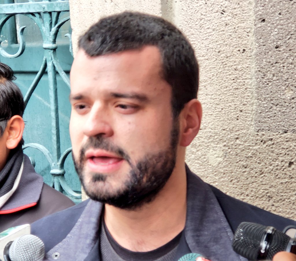 noticiasfides's tweet photo. #ANF "La agenda del presidente @evoespueblo, no es de ocio, es una agenda de trabajo donde va a entregar obras", manifestó el ministro de Comunicación, @ManuCanelas, al negar un uso excesivo del helicóptero. https://t.co/3bCAn7s0l5