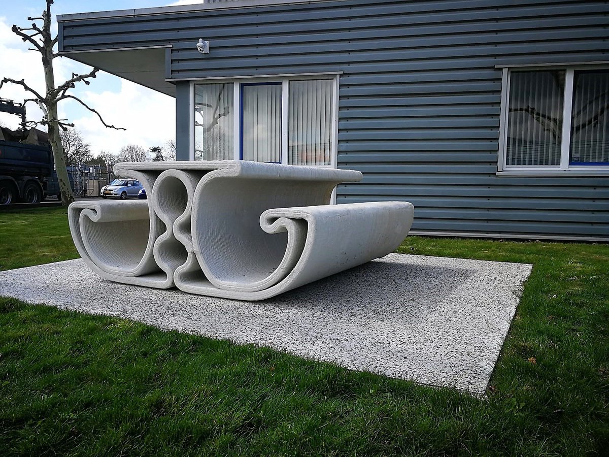 CyBeCNSTRCTN's tweet photo. Let's Go Outside | Today Terrazzo&amp;vloerenbedrijf #Traas picked up their picknicktable. We based the design on circular shapes for structural integrity to meet the required dimensions and ergonomics of this model. During printing, the sitting area was smoothened for extra comfort https://t.co/Yoe5Hd50sJ