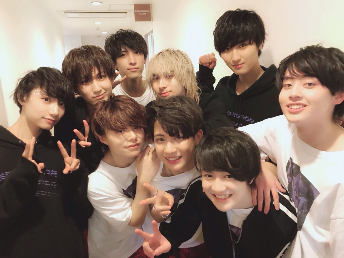 Supdra_staff's tweet photo. ■2019.04.03
7th ONEMAN LIVE TOUR
"Emotions" at Zepp Tokyo
ツアーファイナルも感情の共有ありがとうございました！
次は野音！！！  #スパドラ https://t.co/84uRkAIB0l