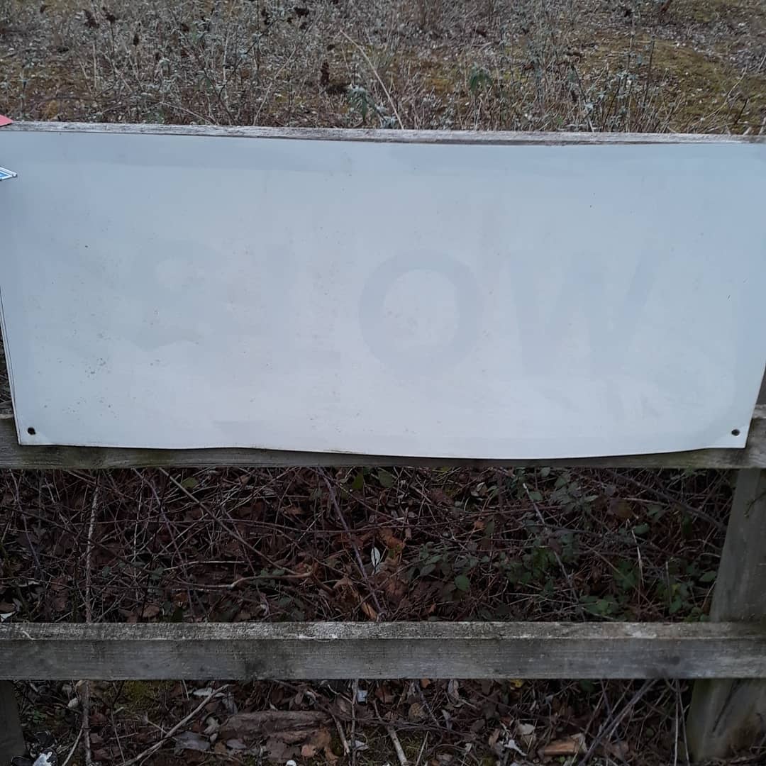 JD_Signs's tweet photo. Sun faded Slow sign https://t.co/Ad8JyHsnkV