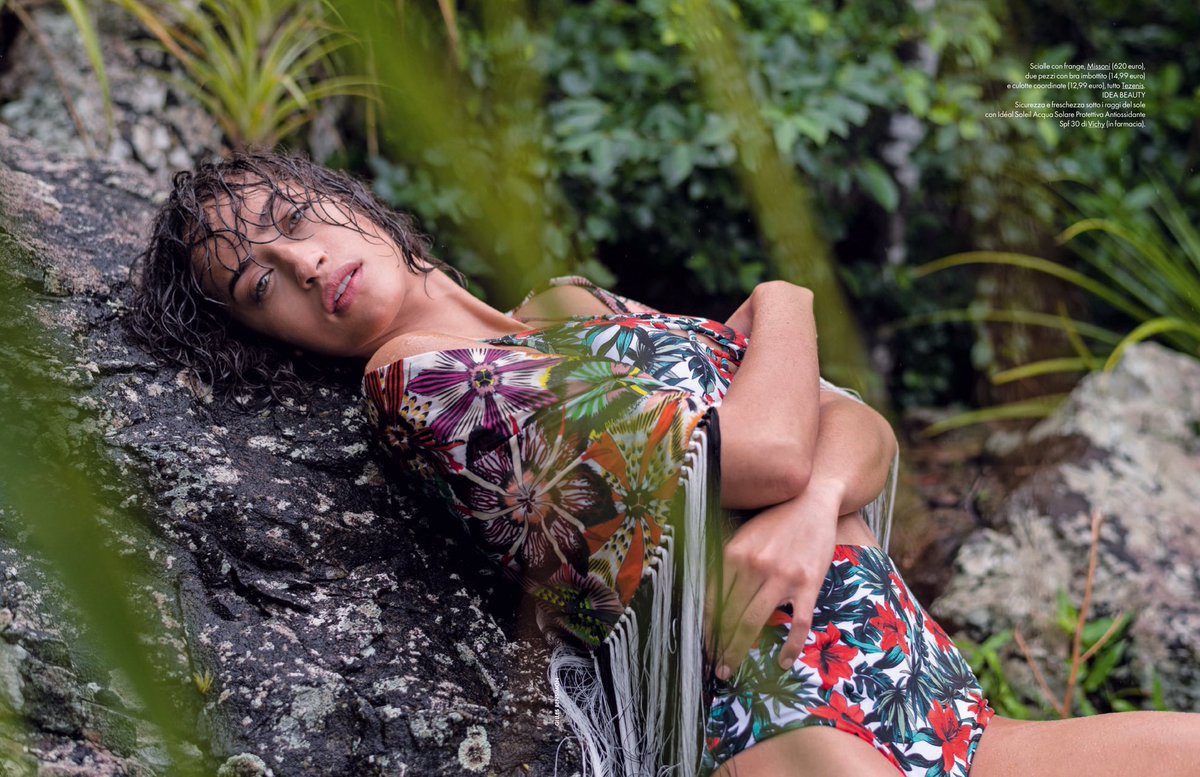 mothermodel's tweet photo. Feel the heat #AlannaArrington brings in the April 2019 issue of ELLE Italia in a story by photographer Gilles Bensimon, styling by Miki Sessa, hair by Gianluca Mandelli, makeup by Leslie Lopez. Visit #ELLEitalia to see more! #mothermodel #mothermodels https://t.co/TeiDIhLEp9