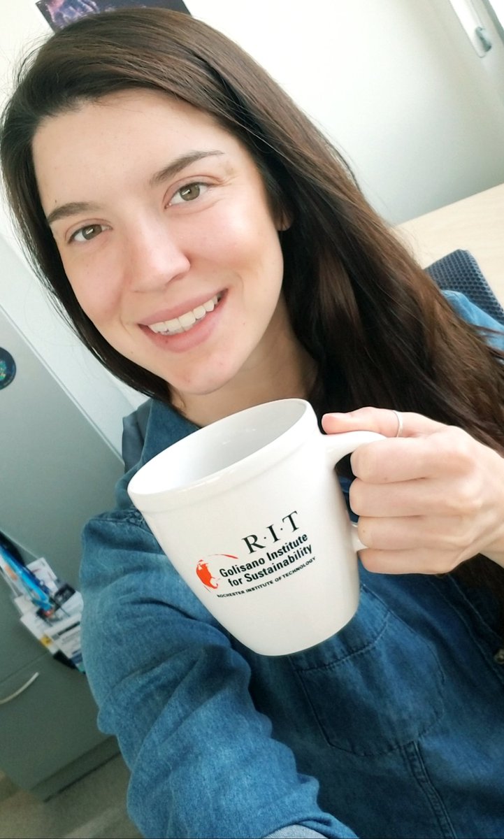AlexLeader9's tweet photo. Goodmorning from me and my reusable coffee mug that also happens to represent my amazing #sustainability program 🌼 #ecotainers #EarthMonth #anth280 https://t.co/QfGWm8i7c0