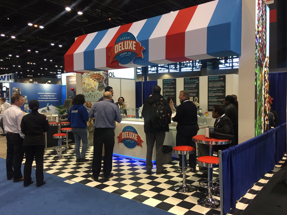 SweetPDTweets's tweet photo. #ProFoodTech was scooptastic! Attendees kept us busy & gave great feedback on our 13 feature flavors. Our WOW prototype flavors like Buttermilk Ranch served with pulled pork & a potato chip were a buzz the show floor sparking excitement & inspiration.
https://t.co/rrHVx5sKfV https://t.co/a6h1jkoctZ