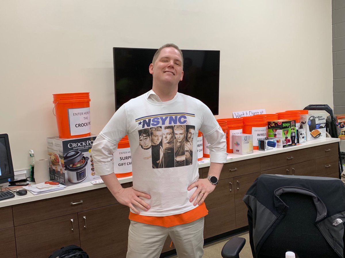 JulieGiattino's tweet photo. D320s District team is N’Sync - “Like the band” our DHRM, RYAN, even has the t-shirt! ⁦@TimAdamsTHD⁩ https://t.co/xCyaeEphrD