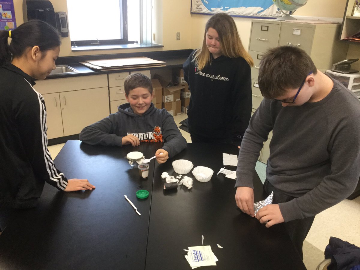 thebluetrooper's tweet photo. How a Kidney Functions #stemlab #HMSSIOP #HuronTigers https://t.co/tbVZDk2T9r
