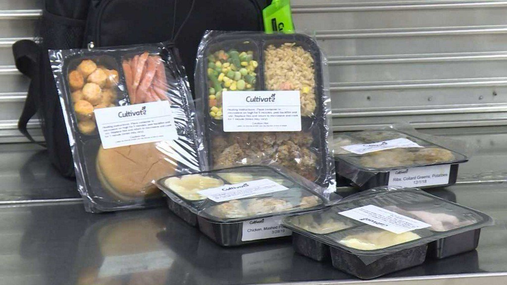 ksbw's tweet photo. School district turns unused cafeteria food into take-home meals for kids https://t.co/4uHMASlVmi https://t.co/4DCzYBXp0h