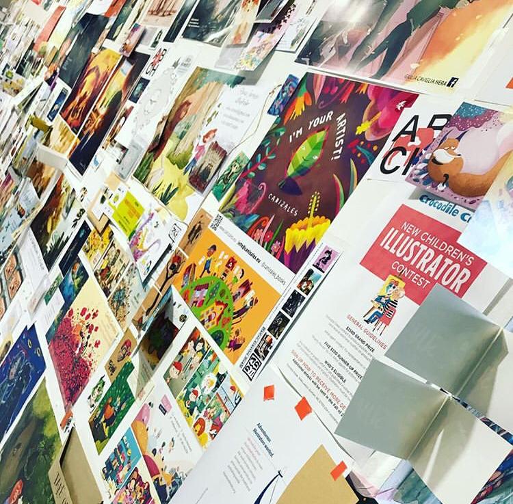 IllustratorsPlt's tweet photo. Vendi Vernic who is one the winners from the 2018 BCBF has her personal exhibition. Today is the day to discover the winner of the 2019 edition!
#znnnetwork #books #fair #illustratorsplatform #bbf2019 #literary #bolognachildrenbookfair #bologna #picturebook #illustrator  #italy https://t.co/Hq5cP0EvHg