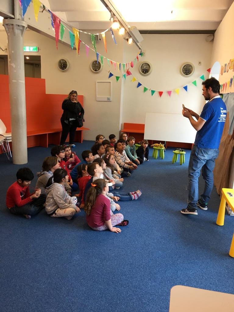 elisetta1979's tweet photo. Gli alunni di classe prima dell’ @IC_via_Dante  in uscita didattica alla Città dei Bambini di Genova!
Apprendere divertendosi 😊 https://t.co/7oSKCqoi8b