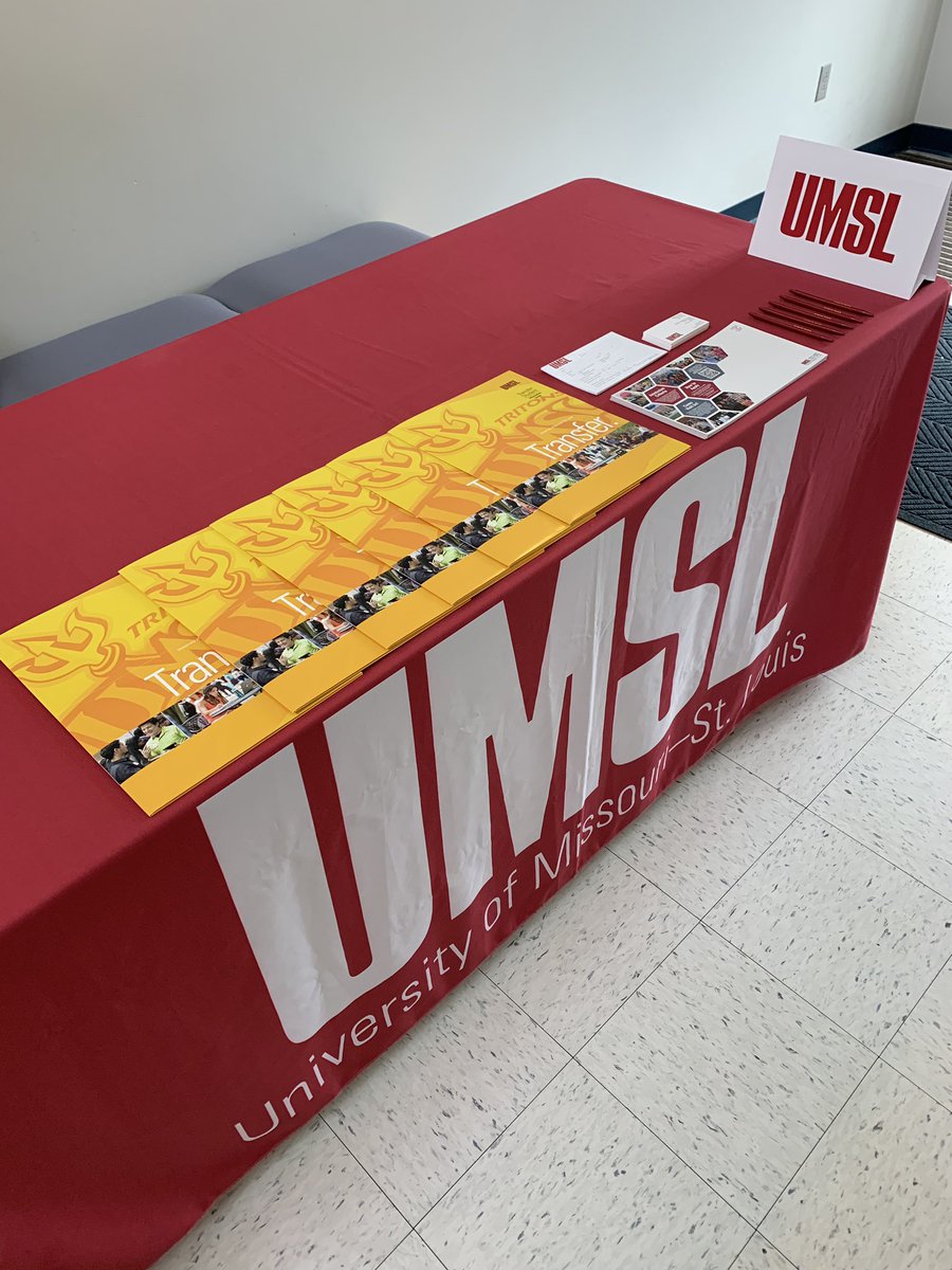 umsltransfer's tweet photo. UMSL is live at Lewis &amp; Clark Community College in Edwardsville, IL. Zak will be hosting a transfer table in the N3 building from 10AM-1PM. Stop by for all of your transfer questions. https://t.co/WisXNvF68S