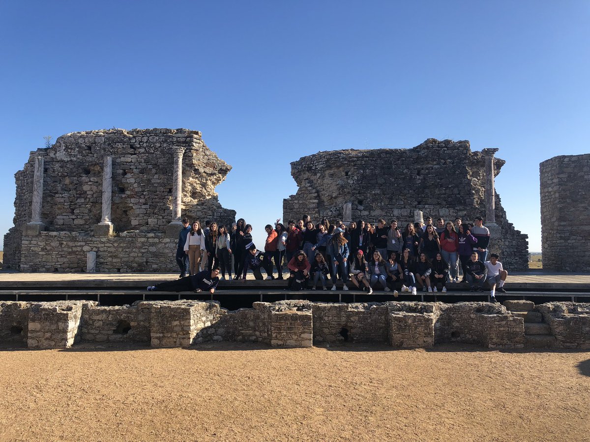 IES_Llerena's tweet photo. Durante el día de hoy, dentro del programa de intercambio con el Mill Hill County High School, hemos visitado el Teatro Romano de Regina, La Ermita de la Virgen del Ara en Fuente del Arco y las Minas de la Jayona. Seguimos compartiendo cultura, paisajes y buen humor. https://t.co/MJ9C3MCVXv