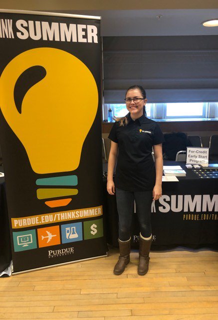 PurduePromise's tweet photo. #MotivationMonday meet first-year #PurduePromise student Carolyn Lewis:
"I am a Student Ambassador for the Division of Summer Session and a Purdue Promise student. Because of them, I am able to attend Purdue and graduate early." #CampusInvolvement @Think_Summer @PurdueExplorers https://t.co/jegroXyewo