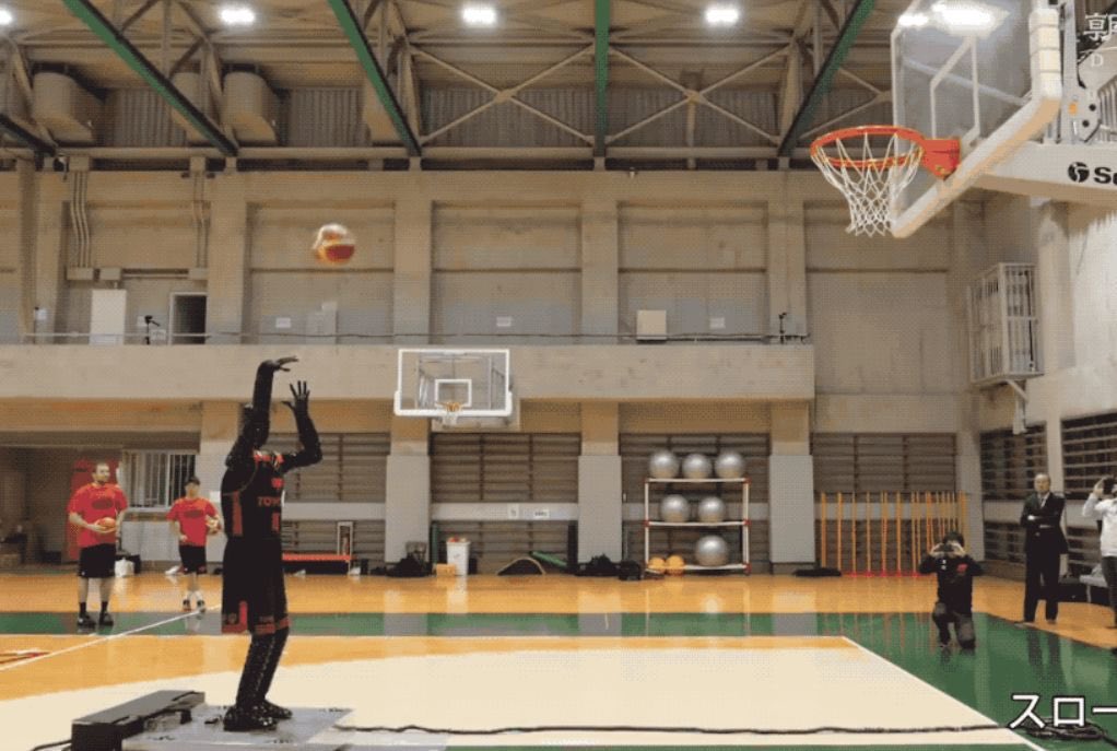 mondomascots's tweet image. Cue3 the AI Baskeball Robot is a mascot for the team Tokyo Alvark.