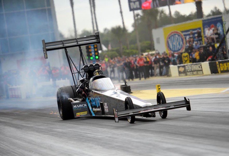 Magic Dry pro <a href="/ScottPalmerTF/">Scott Palmer</a> securing all the pieces to put him on top of Top Fuel magicdryus.com/blogs/magic-dr… 

#NHRA 
<a href="/MagicDryUS/">Magic Dry US</a> 
<a href="/CatSpotLitter/">CatSpot</a> #Vegas4WideNats