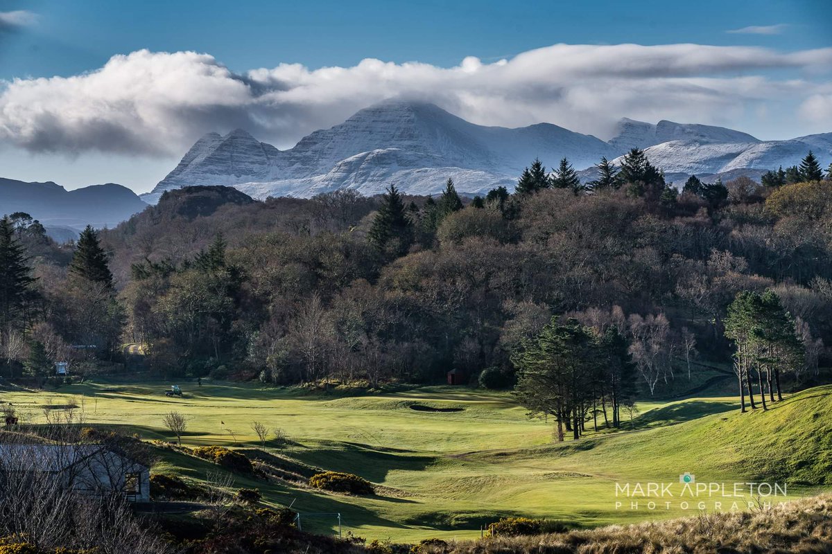 SCOT_LANDandSEA's tweet photo. Looking across a very green Gairloch Golf Course yesterday with a snow capped Beinn Alligin in the distance. 

#WesterRoss #Gairloch #mountains #golfcourse #coast #beinnalligan #gairlochgolfcourse #visitscotland https://t.co/LtS8Za9EDM