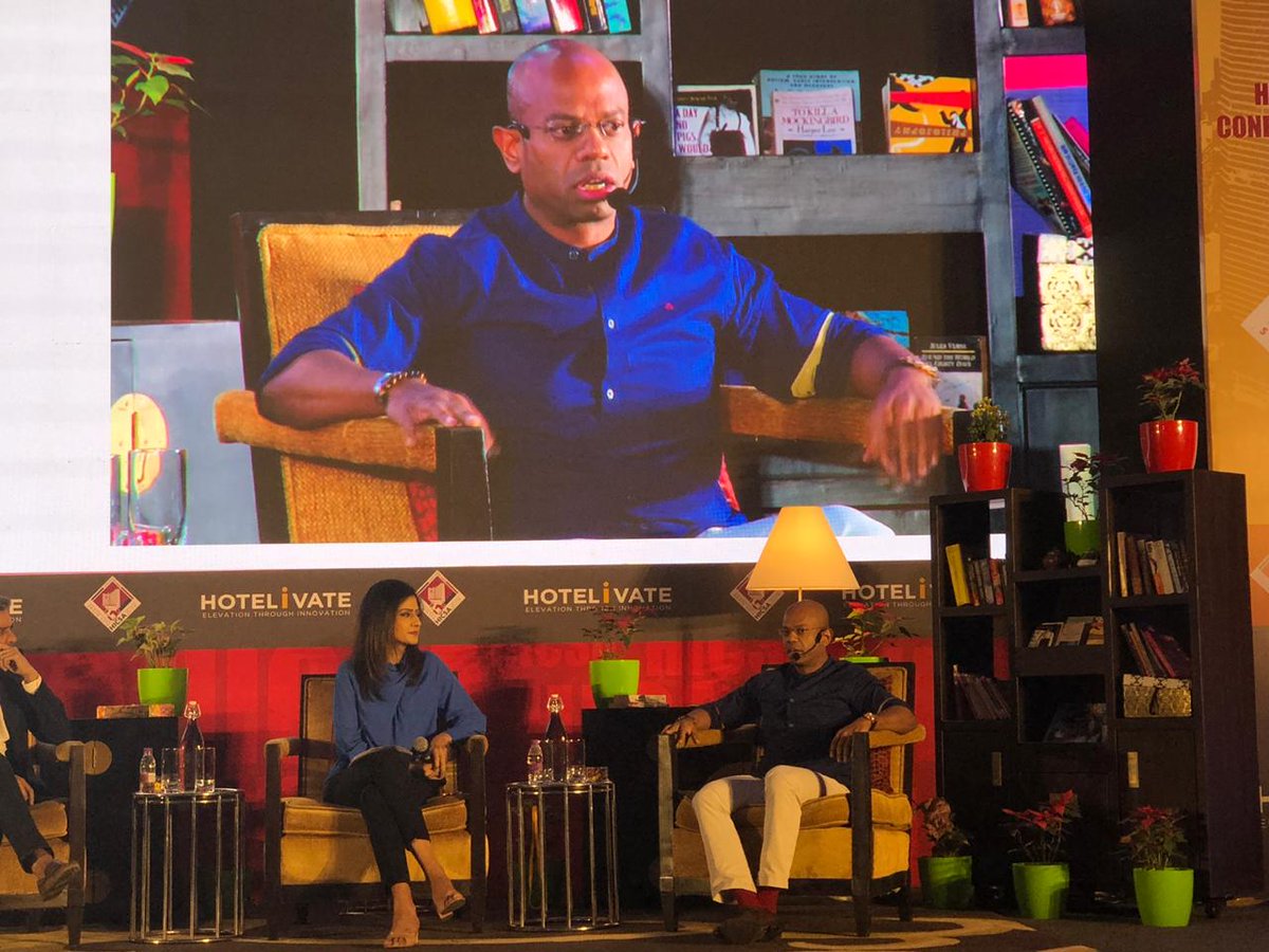 oyorooms's tweet photo. Our CEO, India & South Asia, Aditya Ghosh spoke about our focus on corporate travel as a key engine of growth for 2019 at the premier hospitality event, #HICSA. He also stopped by to say hi at the #OYOSilverkey stall that gave a glimpse into the world of corporate stays by #OYO. https://t.co/2yi6YXIyhL