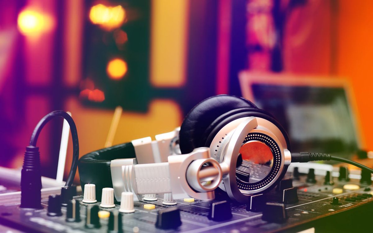 JazzDJnl's tweet photo. Donderdag 4 april 2019 verzorgt onze Lounge DJ de muziek tijdens de Grand Opening van @InntelHotels Utrecht Centre. https://t.co/sUMgTdsfyu