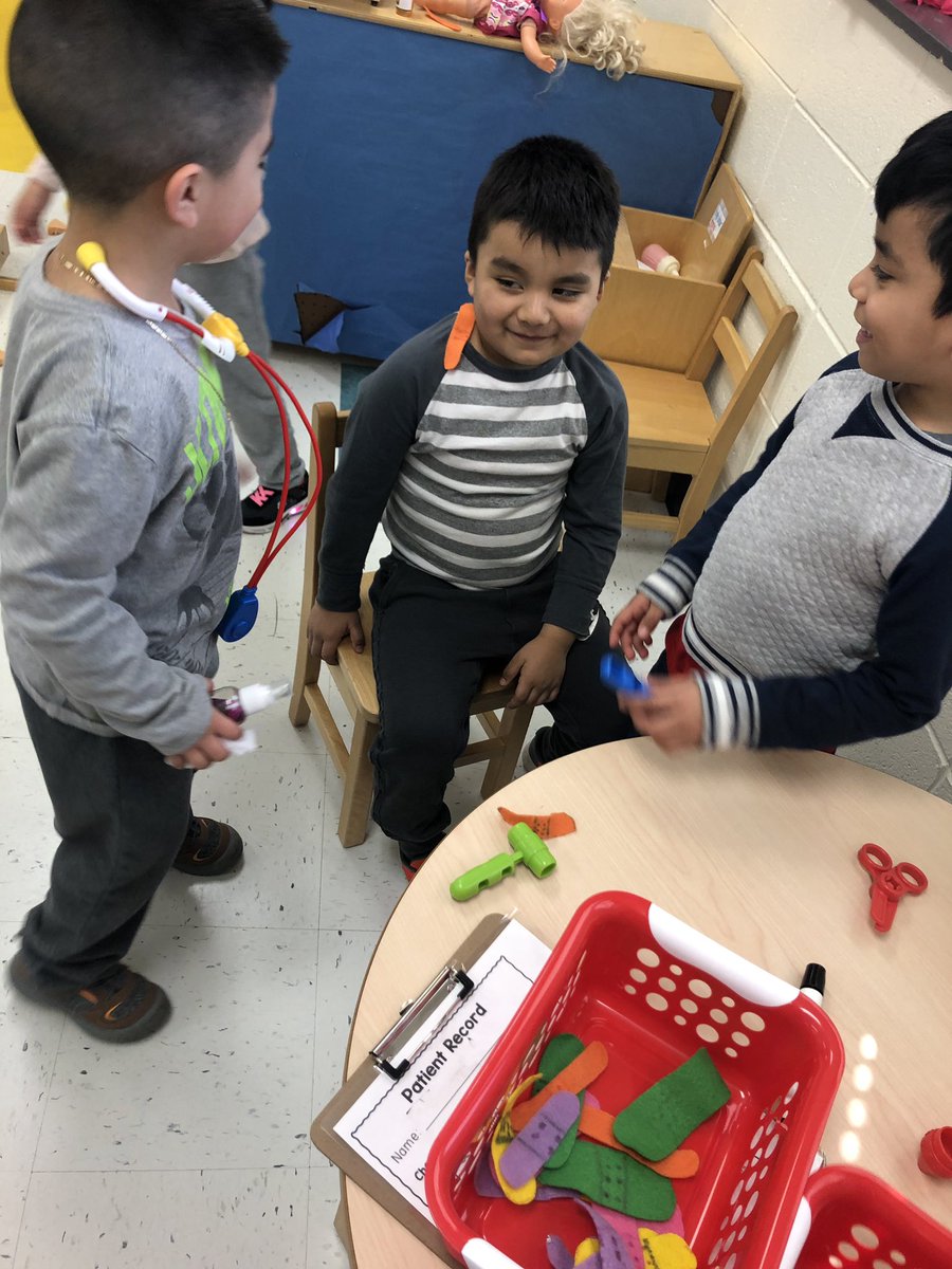 martinezprek's tweet photo. We have some doctors in the house! #dramaticplayfun https://t.co/PlLjSRsgc8