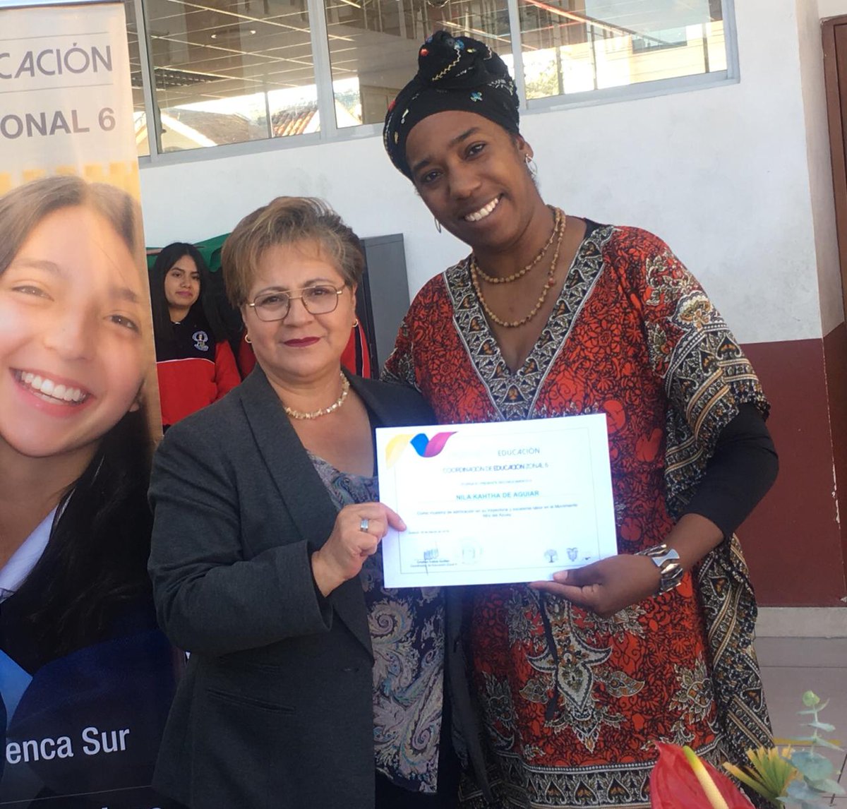 EducacionZ6_Ec's tweet photo. Directora Distrital Cuenca Sur, @magdalenabril58 participó de minuto cívico en UE Eugenio Espejo, se dieron mensajes por el Día de la Eliminación de la Discriminación Racial, se reconoció la trayectoria de Nila  De Aguiar e Iza  De Aguiar por su  labor en el Movimiento Afro. https://t.co/w7ik9VtI5P