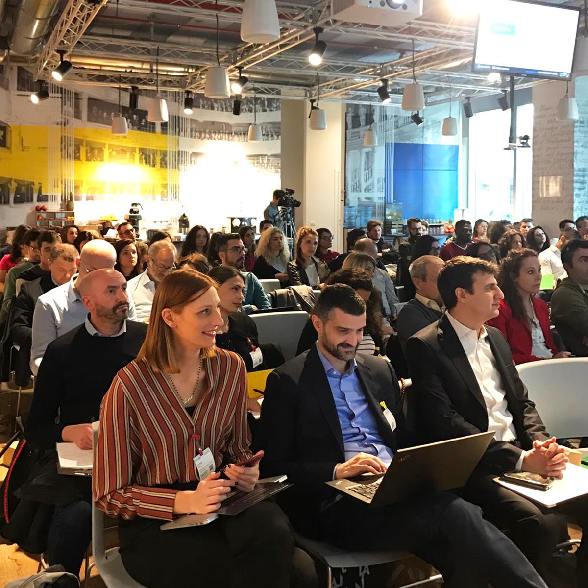 adplify's tweet photo. Un successo il 1° appuntamento dell'#AdplifyAcademy! Una giornata ricca di spunti interessanti anche grazie agli interventi di @AleMag86 @MilioneFabio @chiarastorti @ktzstyle @TomasoUliana e @srinzivillo. Un grazie a tutti i partecipanti e un arrivederci al prossimo appuntamento! https://t.co/Cm65wnkY0u
