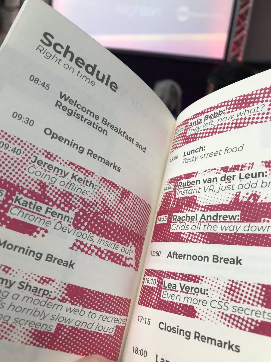 yousayjump's tweet image. JUMP team making use of the photobooth at #FrontEndNE Great day, excellent speakers 🤓