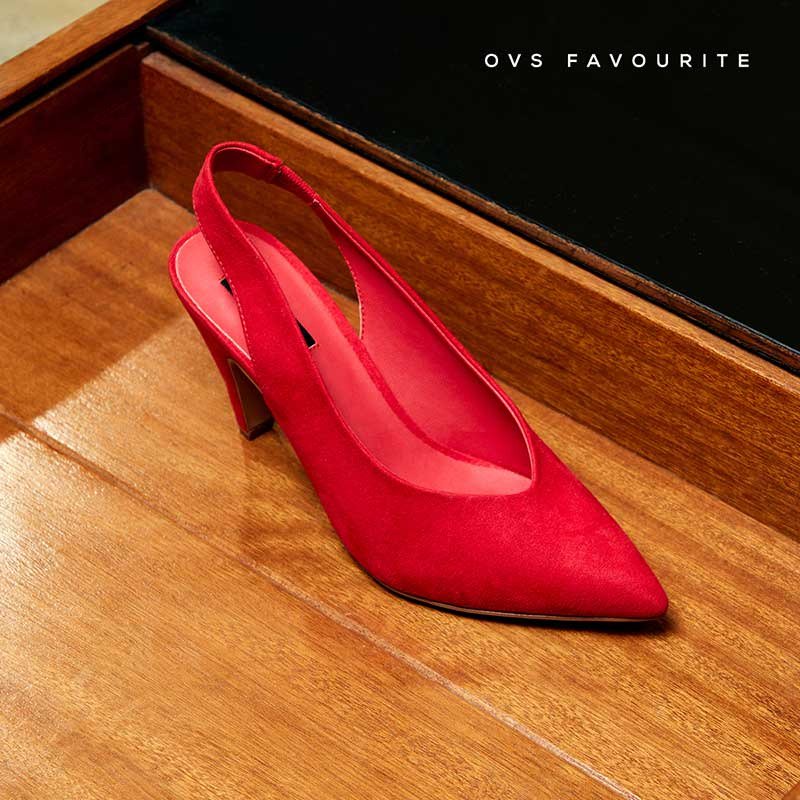OVSofficial's tweet photo. Simbolo di sofisticata femminilità e stile self-confident: le decolleté slingback sono tornate! Riscopri il tacco, comodo e raffinato, che ti accompagna dall’ufficio al party. #OVSFavourite
https://t.co/ZFMReQiyhc https://t.co/6ecw2sh7JL