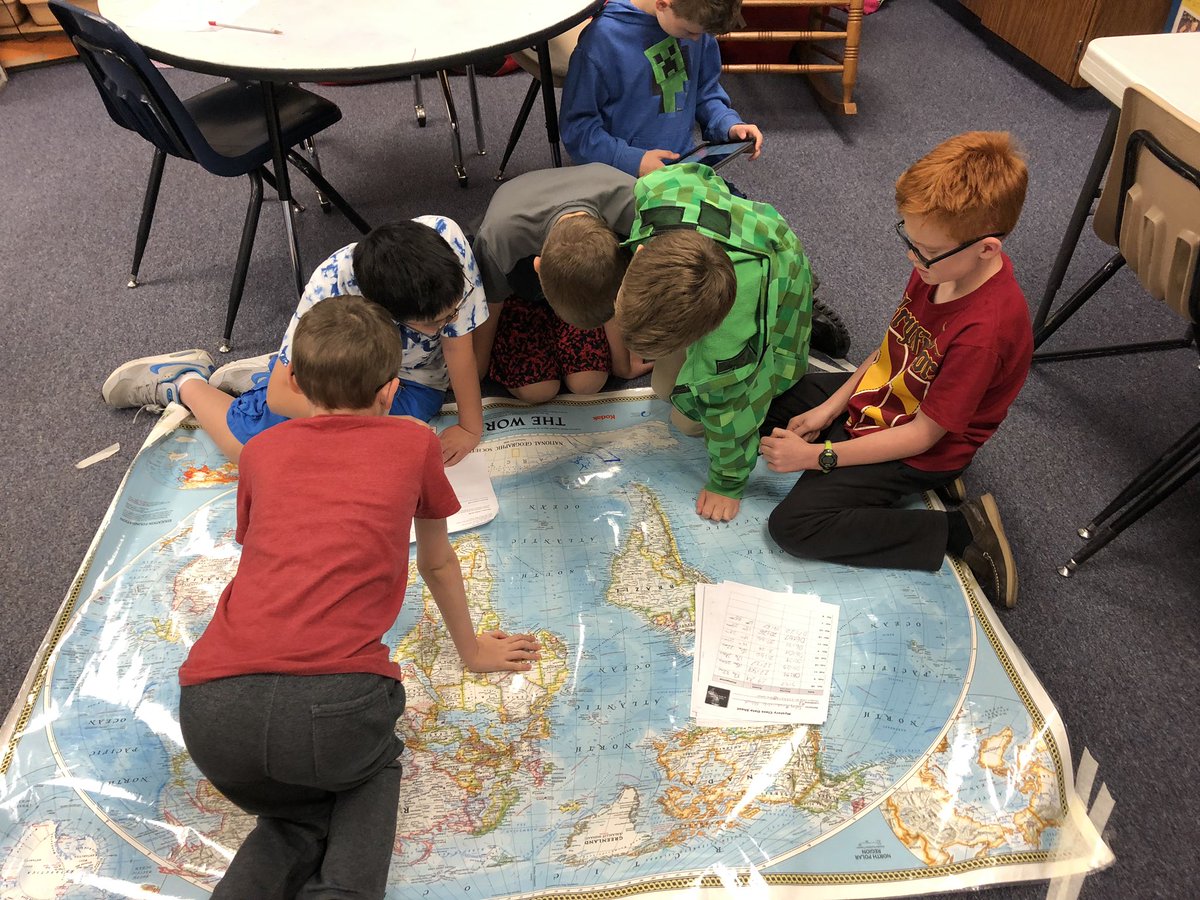 MrsBaileyGT's tweet photo. We are getting closer to finding the mystery class location! #lisdGT #TCRoars https://t.co/0dP9Ay5l8q